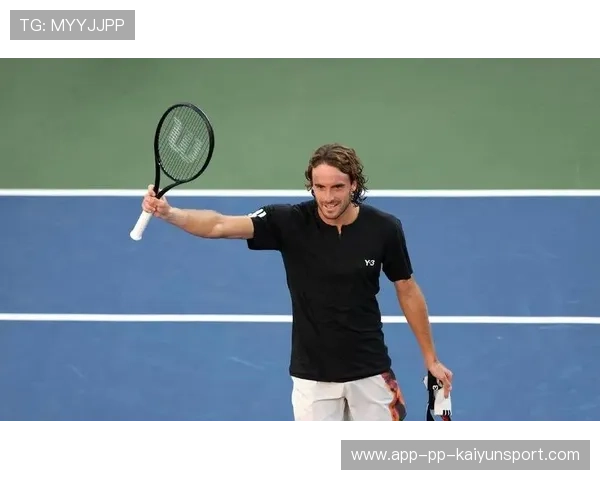 网球天才连续扣杀吓坏对手