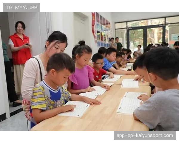 青训学员家长志愿者管理手册与培训PPT下载，家长学校志愿者